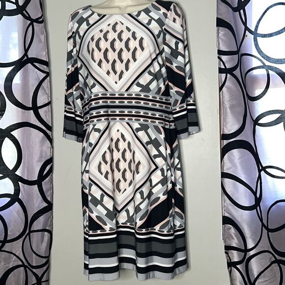 Calvin Klein 3/4 Sleeve Round Neck Geometric Pattern Gray/Pink Jersey Dress Sz 6 - Picture 2 of 10